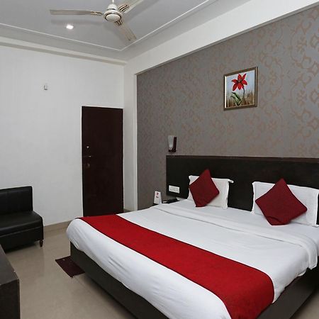 Hotel O Kanha Continental Agra  Εξωτερικό φωτογραφία